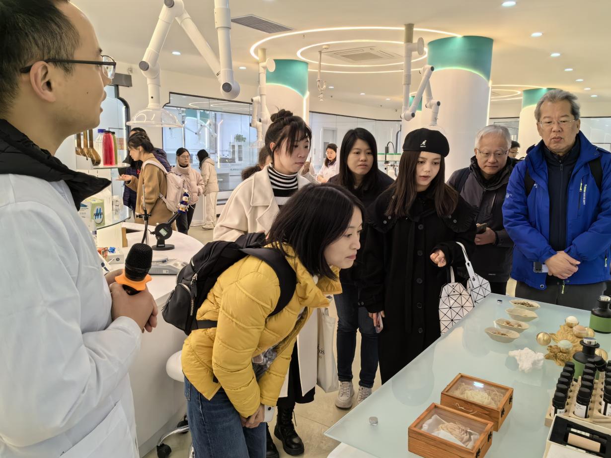 1699879063812345.jpg 1699879063812345.jpg